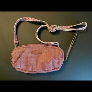Keen wristlet/wallet/crossbody